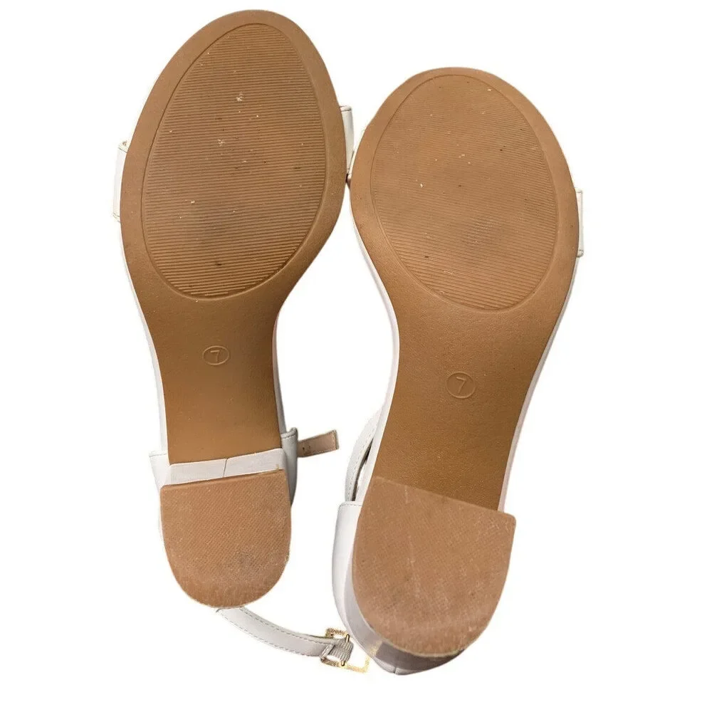 Coasis Womens Size 7 White 3.5